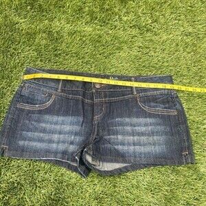 Mudd Jean Shorts - Dark wash - Sz 15 - Used new condition front and back pockets